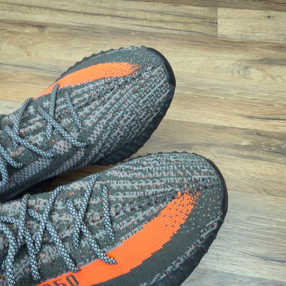 adidas Yeezy Boost 350 V2 Mens Size 9.5 Beluga Reflective GW1229 main image 11